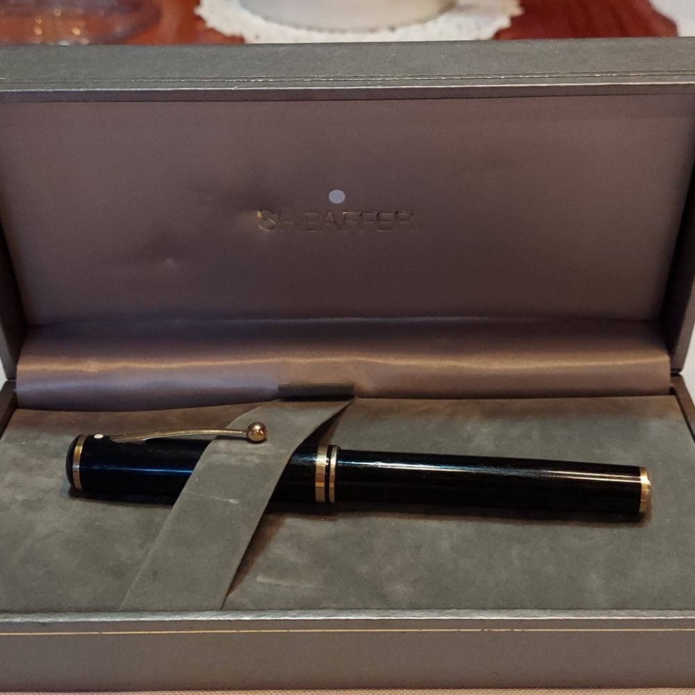 Vintage Shaffer fountain pen